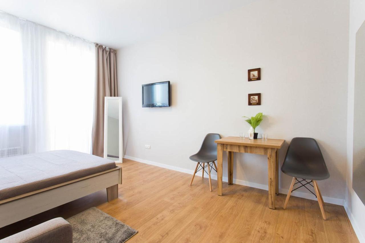 Modern Studio Beside Metro Yaroslava Mudroho, Universytet - Chernyshevska Str 95-7 Charkiw Exterior foto