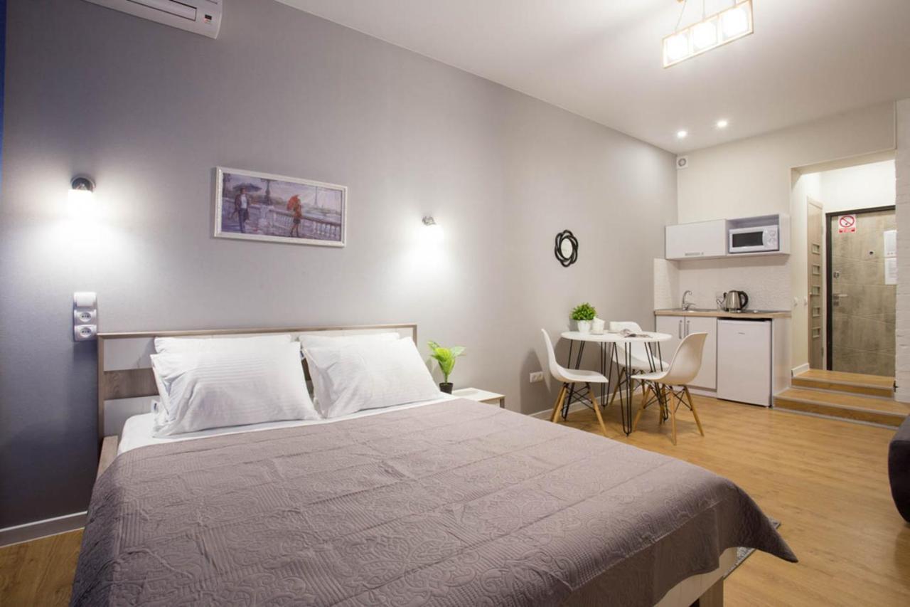 Modern Studio Beside Metro Yaroslava Mudroho, Universytet - Chernyshevska Str 95-7 Charkiw Exterior foto