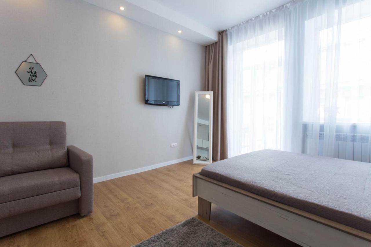 Modern Studio Beside Metro Yaroslava Mudroho, Universytet - Chernyshevska Str 95-7 Charkiw Exterior foto